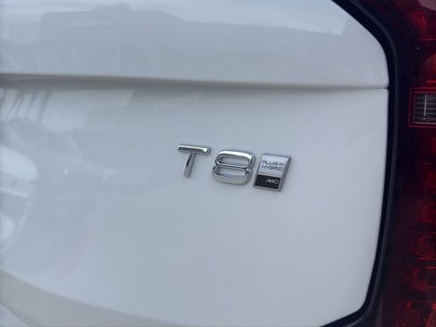 New 2026 Volvo XC90 T8 Ultra w/ Protection Package Premier AWD/4WD image 13