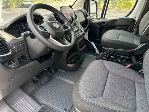 New 2024 RAM ProMaster 2500 w/ Quick Order Package 22H SLT+ image 17