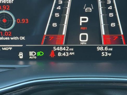 Used 2022 Audi RS Q8 4.0T 4D Sport Utility image 34