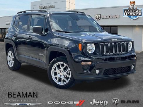 Used 2022 Jeep Renegade Latitude w/ Convenience Group AWD/4WD image 1