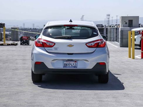 Used 2019 Chevrolet Cruze LS w/ LS Convenience Package FWD image 5