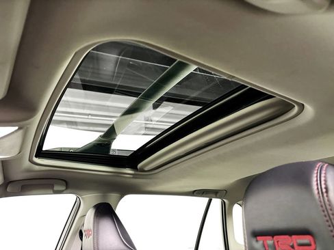 Used 2022 Toyota RAV4 TRD Off-Road image 18