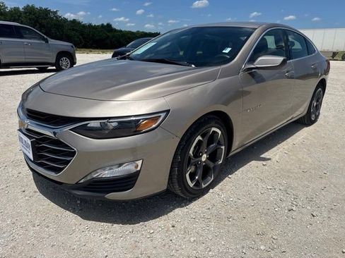 Used 2022 Chevrolet Malibu LT FWD image 1