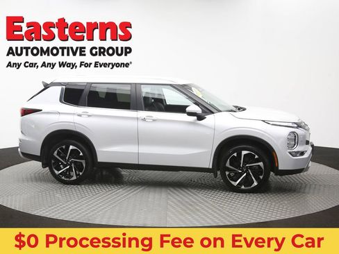 Used 2024 Mitsubishi Outlander SE AWD/4WD image 45