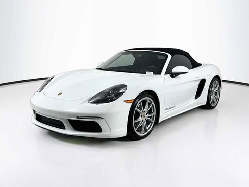 Certified 2025 Porsche 718 Boxster RWD image 1