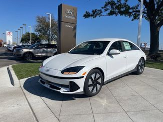 New 2025 Hyundai Ioniq 6 SE video 1