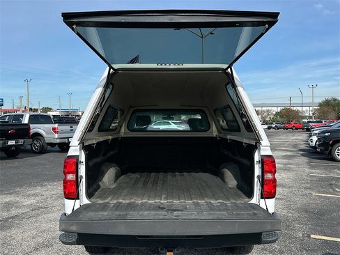 Used 2018 Chevrolet Silverado 1500 W/T w/ Trailering Package image 19