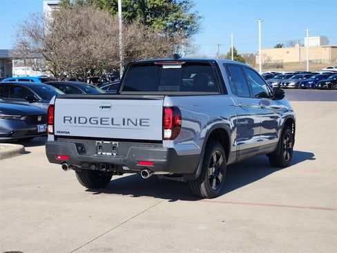 New 2026 Honda Ridgeline Black Edition image 3