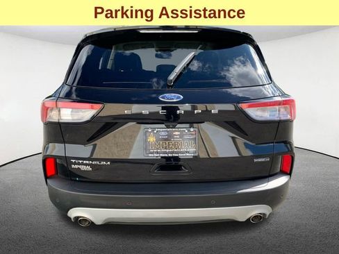 Used 2021 Ford Escape Titanium image 12