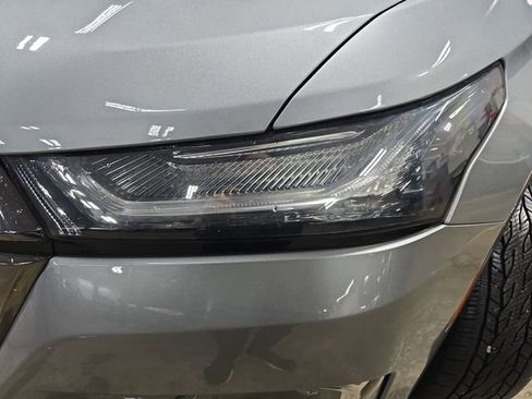 Used 2023 Chevrolet Traverse RS w/ LPO, Floor Liner Package image 35