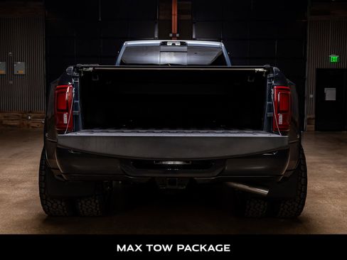 Used 2025 RAM 3500 Limited image 8