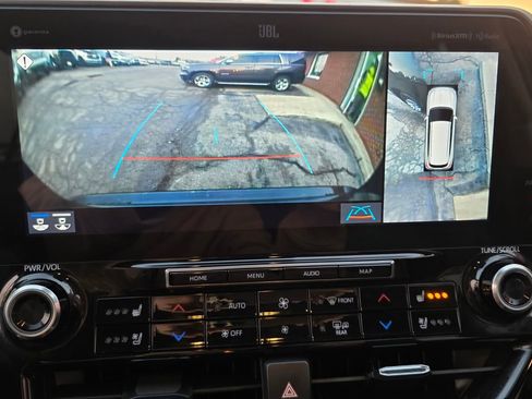 Used 2022 Toyota Highlander Limited image 20