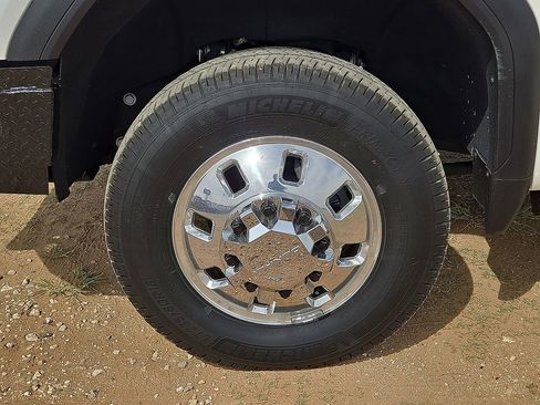 Used 2025 GMC Sierra 3500 Denali w/ Denali Reserve Package image 11