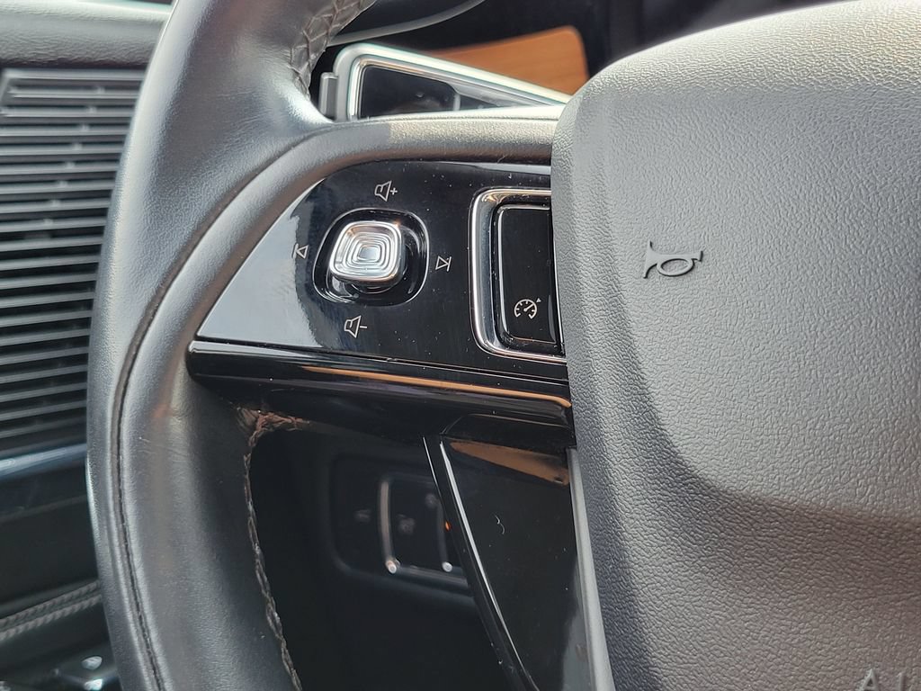 Used 2022 Lincoln Corsair Reserve AWD/4WD image 15