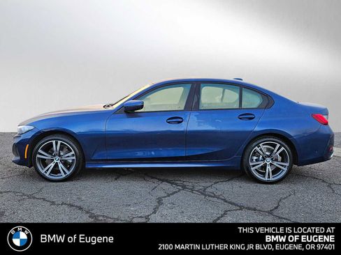 Used 2023 BMW 330i xDrive Sedan w/ Parking Assistance Package AWD/4WD image 6