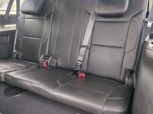 Used 2020 Chevrolet Suburban LT AWD/4WD image 37