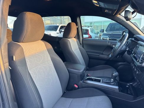 Used 2023 Toyota Tacoma TRD Sport image 22