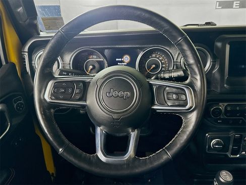 Used 2019 Jeep Wrangler Unlimited Sahara w/ Cold Weather Group image 11