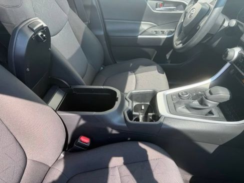 Used 2025 Toyota RAV4 XLE w/ Convenience Package AWD/4WD image 18