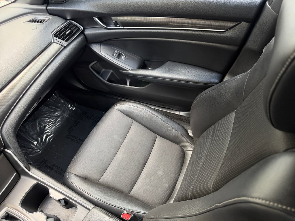Used 2018 Honda Accord Sport image 42