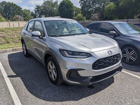 Used 2023 Honda HR-V LX image 5