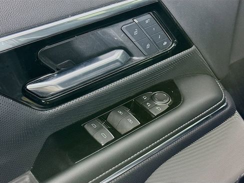 Used 2025 GMC Sierra EV Denali image 22