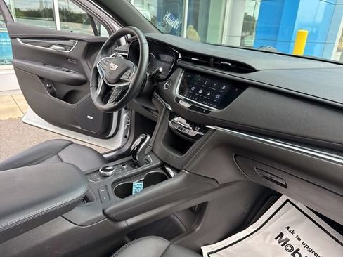 Used 2022 Cadillac XT5 Premium Luxury FWD image 28