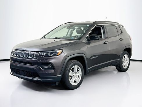 Used 2022 Jeep Compass Latitude AWD/4WD image 1