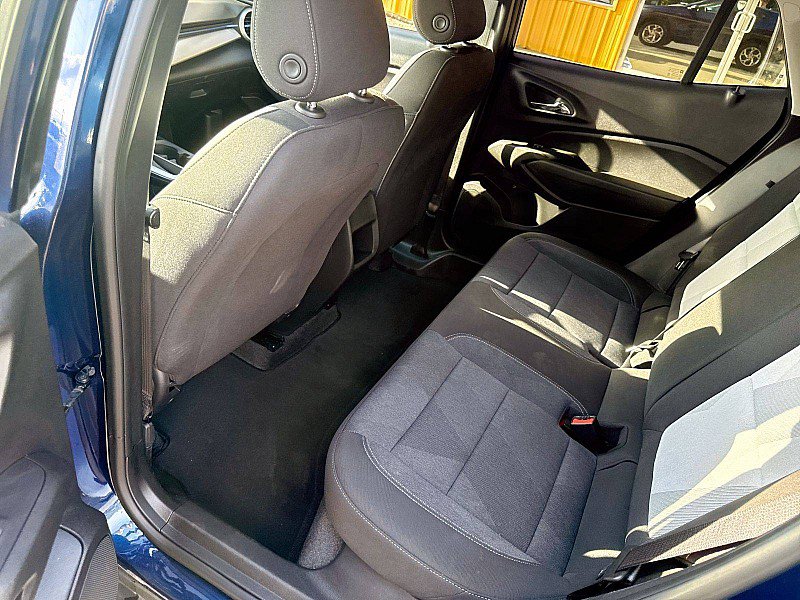 Used 2024 Chevrolet Trax LS w/ LS Convenience Package FWD image 16
