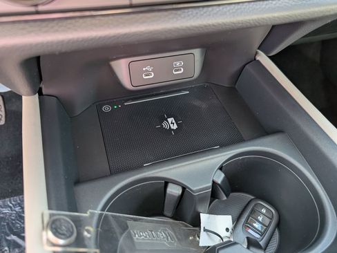 New 2026 Honda HR-V LX image 16