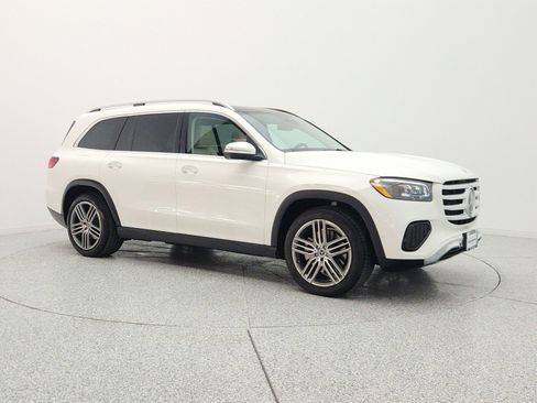 Certified 2026 Mercedes-Benz GLS 450 4MATIC image 3