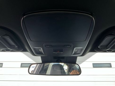 Used 2025 Toyota Camry SE image 16