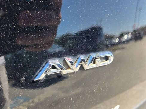 Used 2024 Toyota Grand Highlander AWD image 12