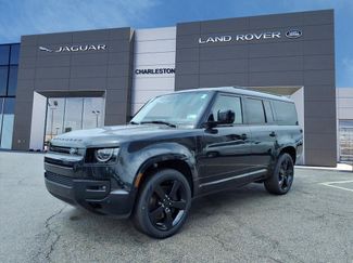 Used 2026 Land Rover Defender 130 X-Dynamic SE AWD/4WD video 1