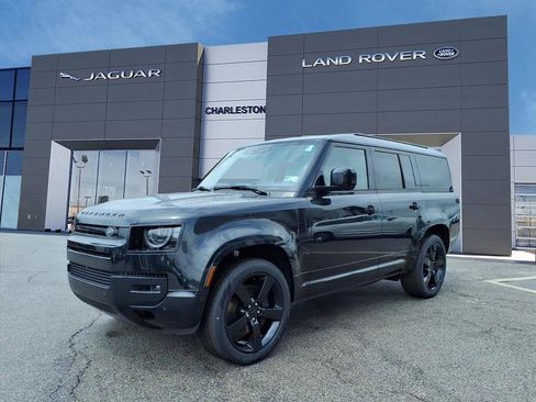 Used 2026 Land Rover Defender 130 X-Dynamic SE AWD/4WD image 1