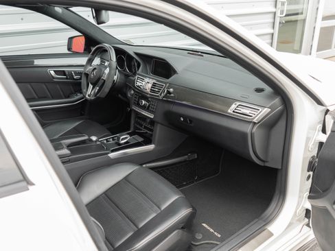 Used 2014 Mercedes-Benz E 63 AMG S-Model image 31