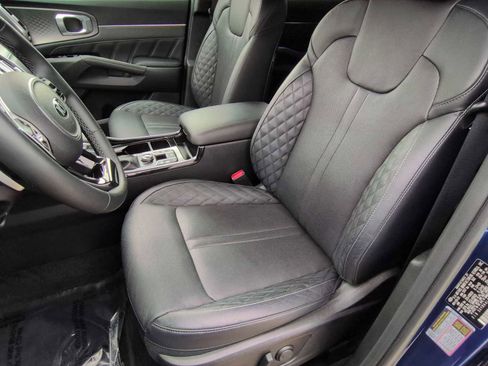 Used 2021 Kia Sorento SX image 17