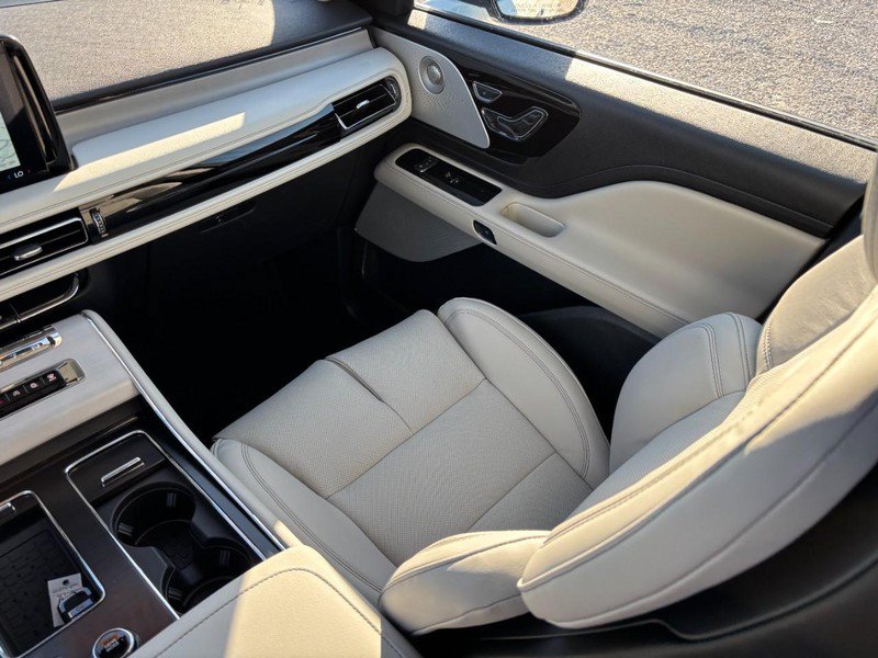 New 2027 Lincoln Aviator Reserve AWD/4WD image 15