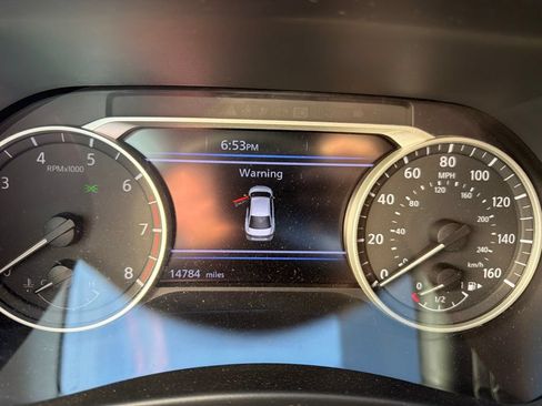 Used 2025 Nissan Sentra SV w/ Trunk Package FWD image 8
