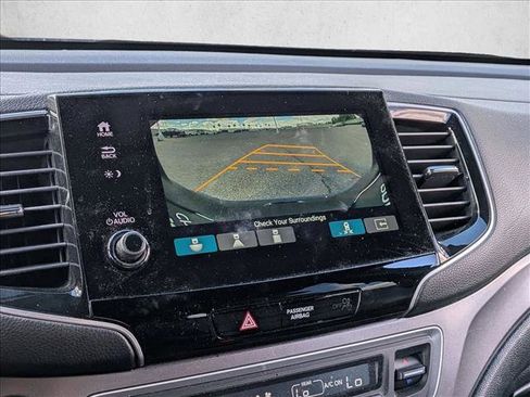 Used 2023 Honda Passport EX-L image 12