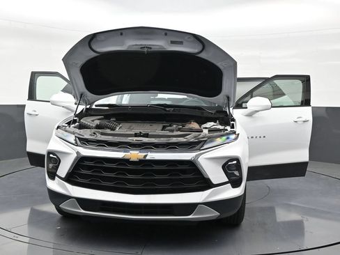 Used 2024 Chevrolet Blazer LT FWD image 33