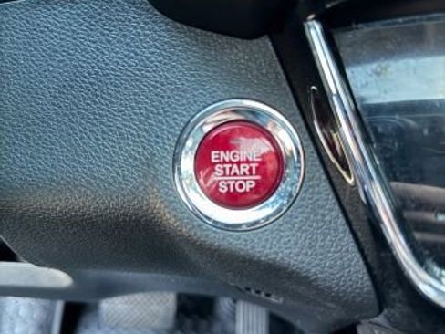 Used 2016 Honda HR-V EX image 32