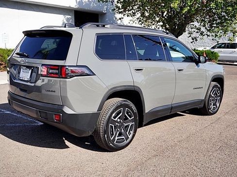 New 2026 Jeep Cherokee Laredo AWD/4WD image 9