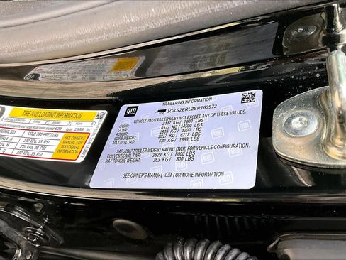 Used 2025 GMC Yukon Denali Ultimate AWD/4WD image 35