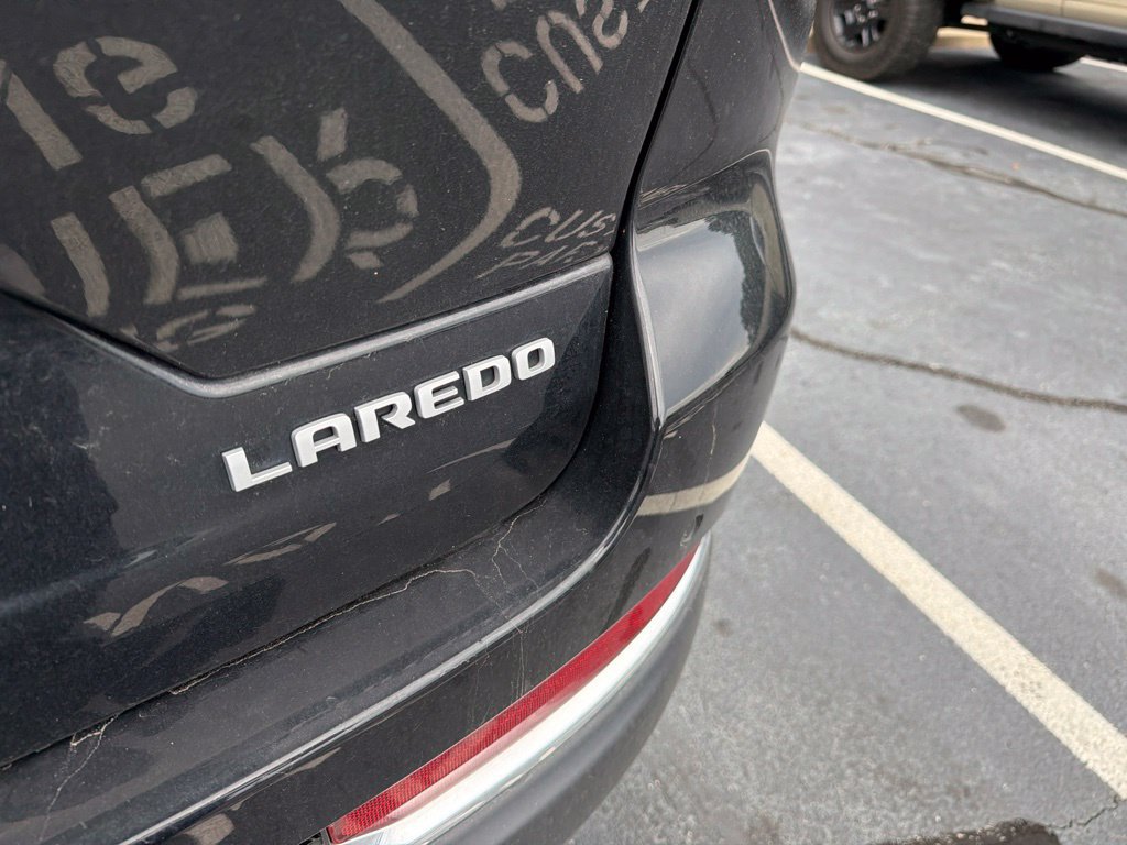 Certified 2025 Jeep Grand Cherokee Laredo X w/ Luxury Tech Group I RWD image 7