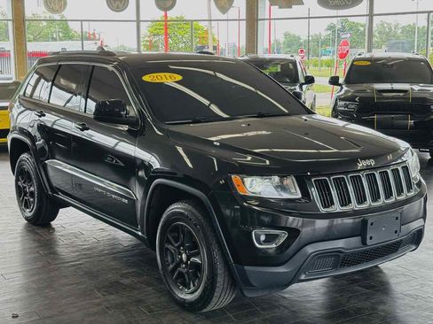 Used 2016 Jeep Grand Cherokee Laredo w/ Quick Order Package 23E AWD/4WD image 1