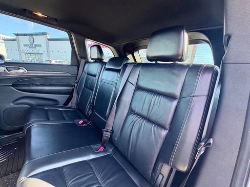 Used 2015 Jeep Grand Cherokee Limited image 25