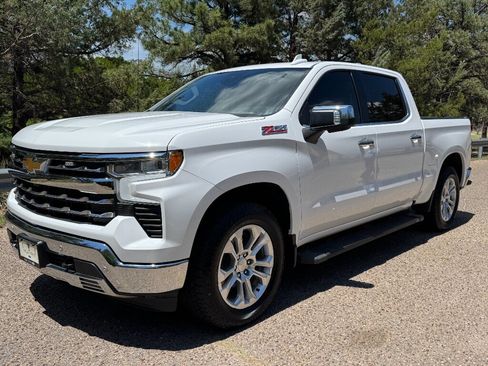 Used 2023 Chevrolet Silverado 1500 LTZ w/ LTZ Convenience Package II AWD/4WD image 1