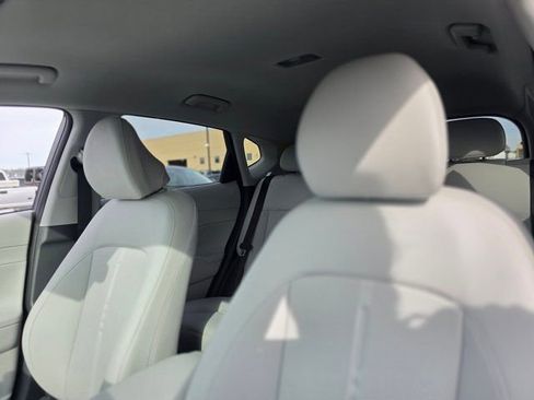 New 2026 Hyundai Kona SEL Premium image 6