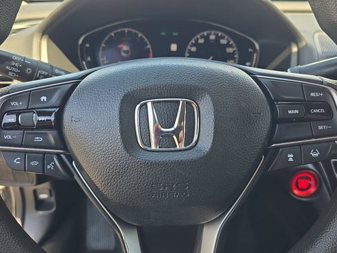 Used 2018 Honda Accord EX image 24